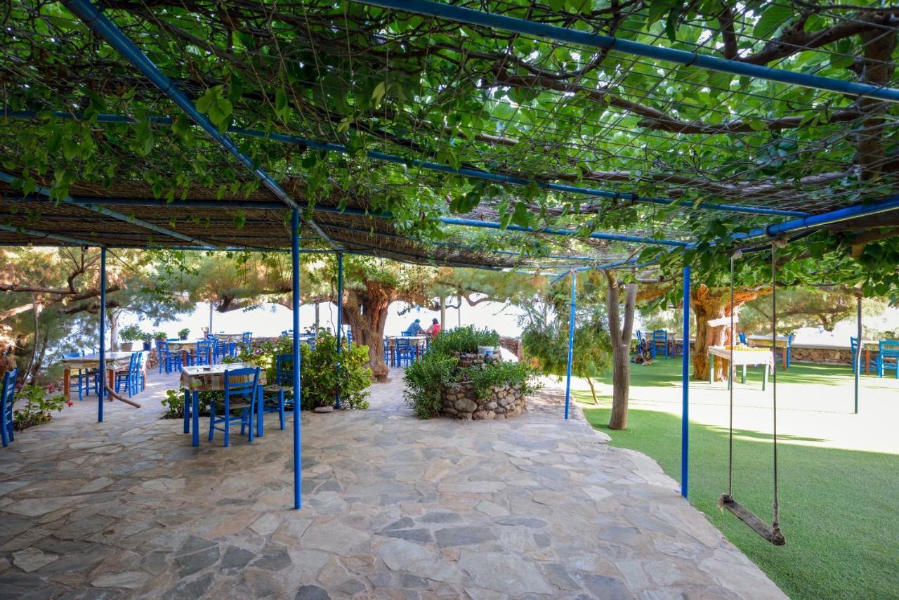 Taverna Akrogiali Lutró Kültér fotó