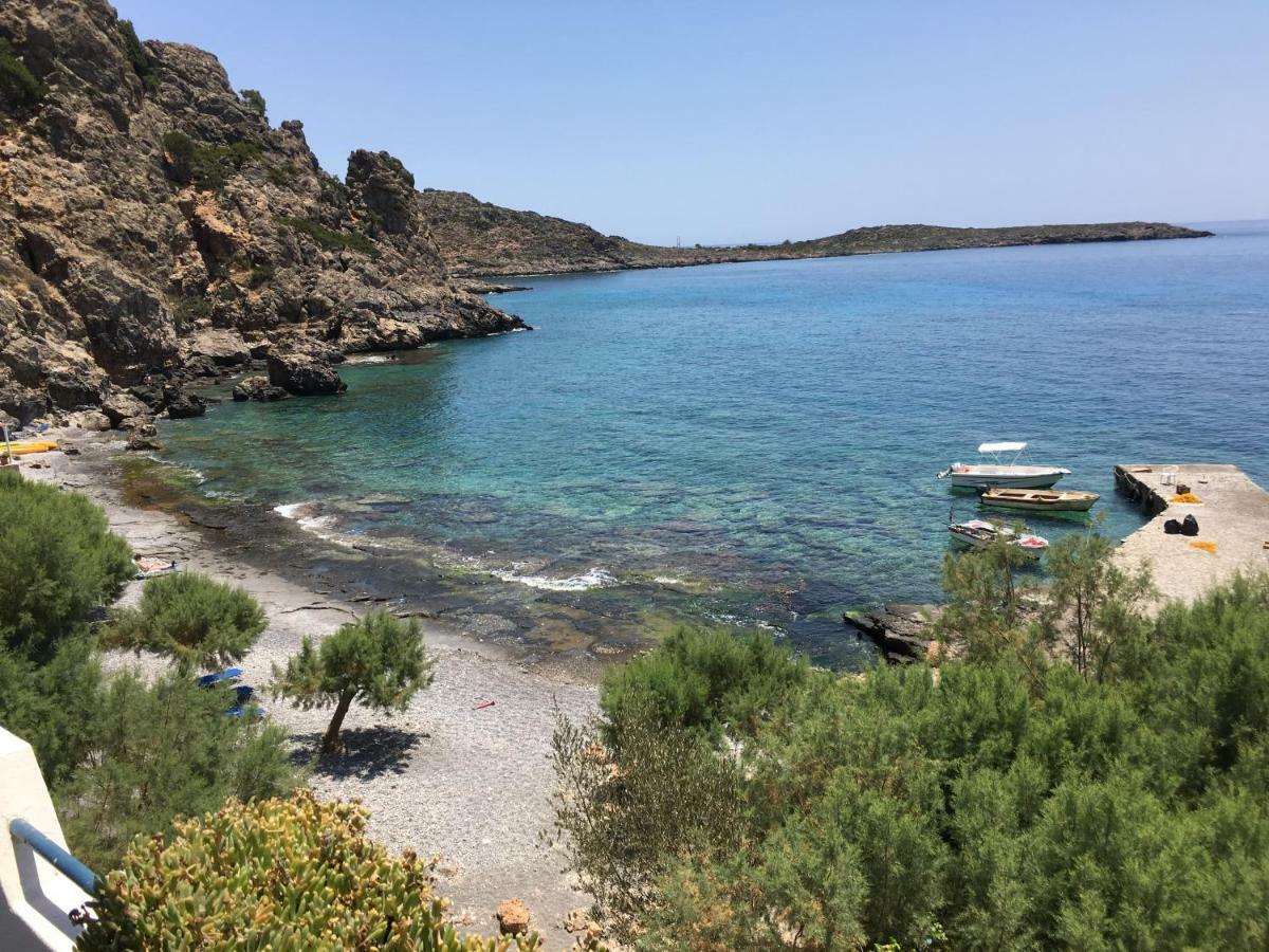 Taverna Akrogiali Lutró Kültér fotó