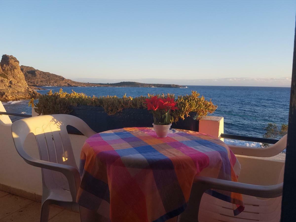 Taverna Akrogiali Lutró Kültér fotó