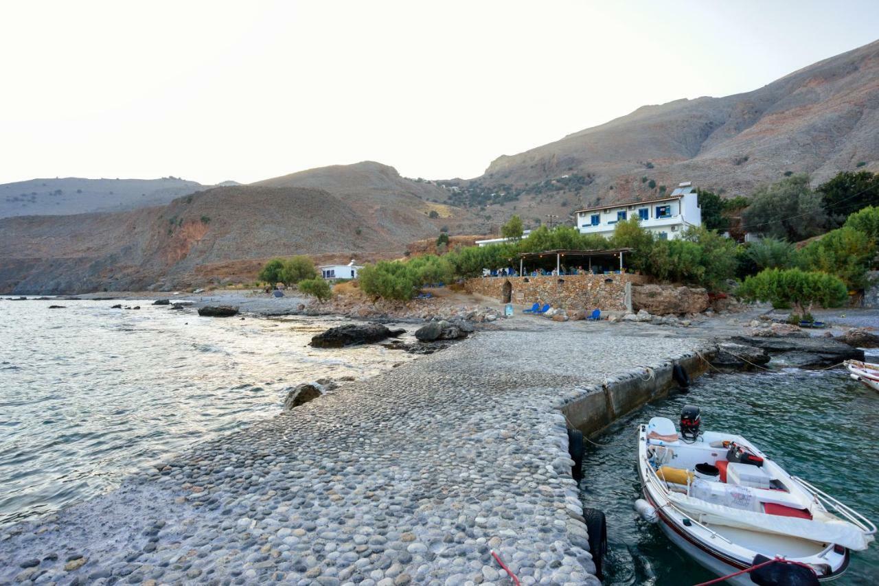 Taverna Akrogiali Lutró Kültér fotó